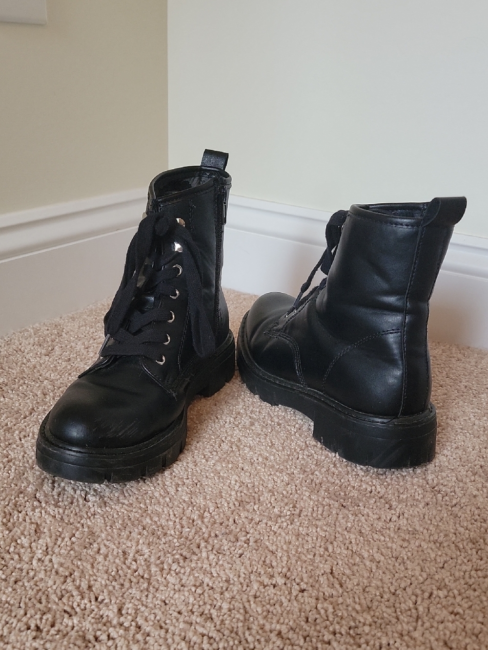 Madden Girl Black Leather Combat Boots Size 7.5
